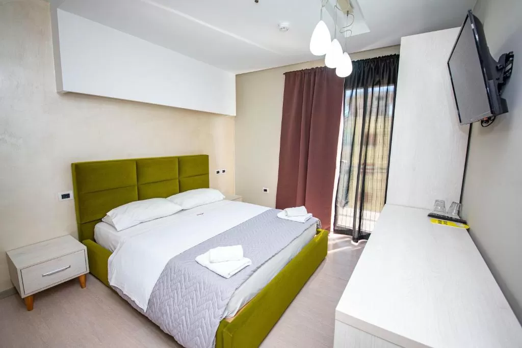 Miki 11 - STD DBL 1.jpg